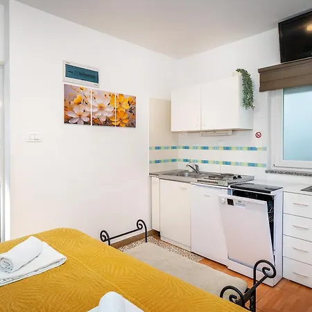 Rapska With Terrace Apartman Baška